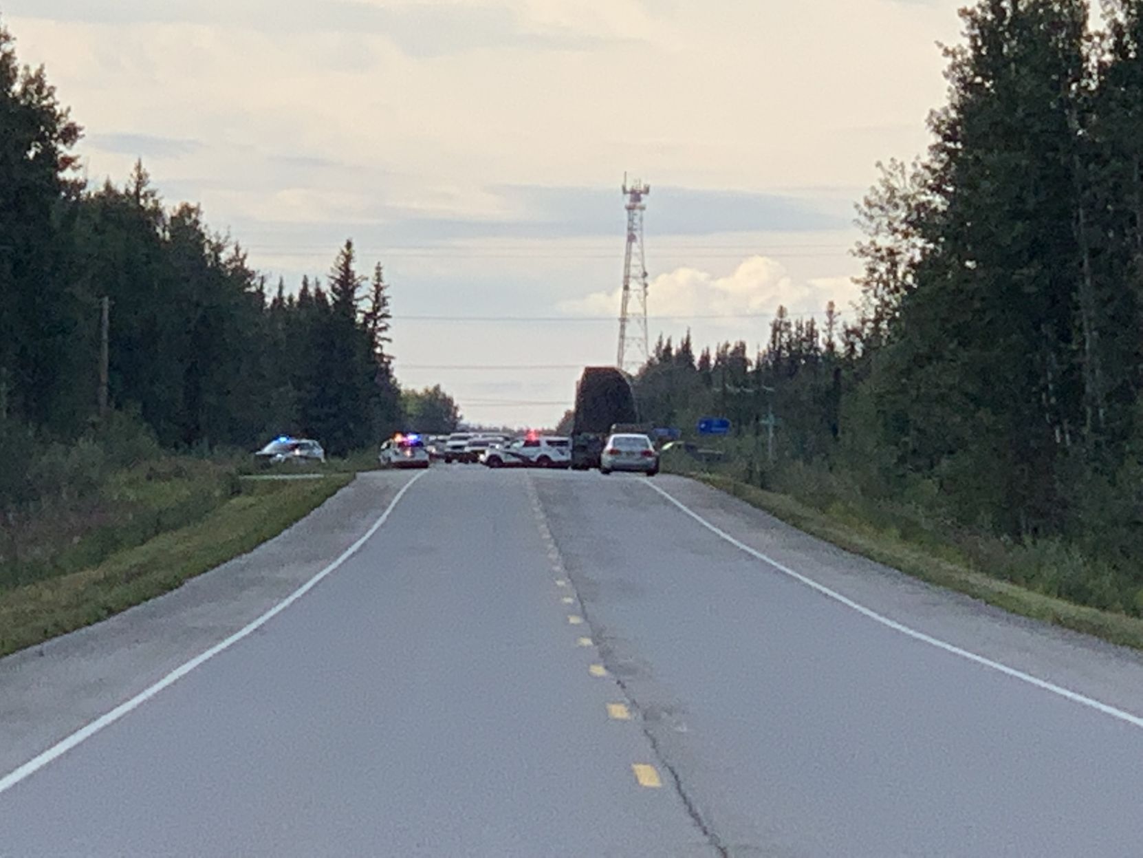 Alaska Highway shutdown between Emmaus and South Clearwater